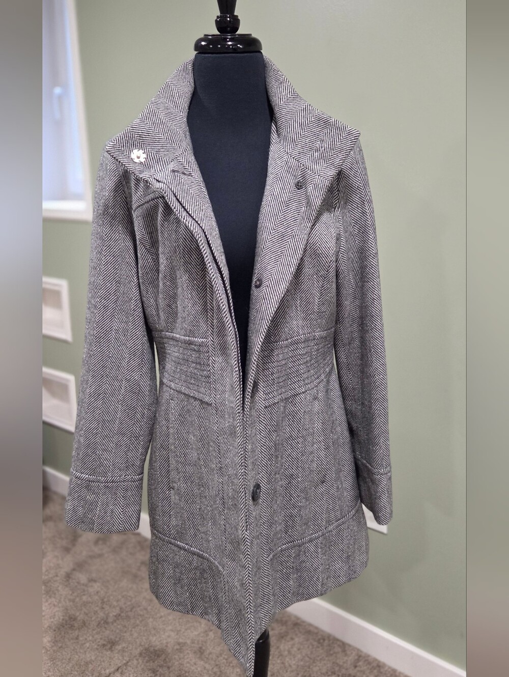 ESPRIT Womend Herringbone Wool-Blend Coat with Faux Fur Trim - Gray - Picture 4 of 7